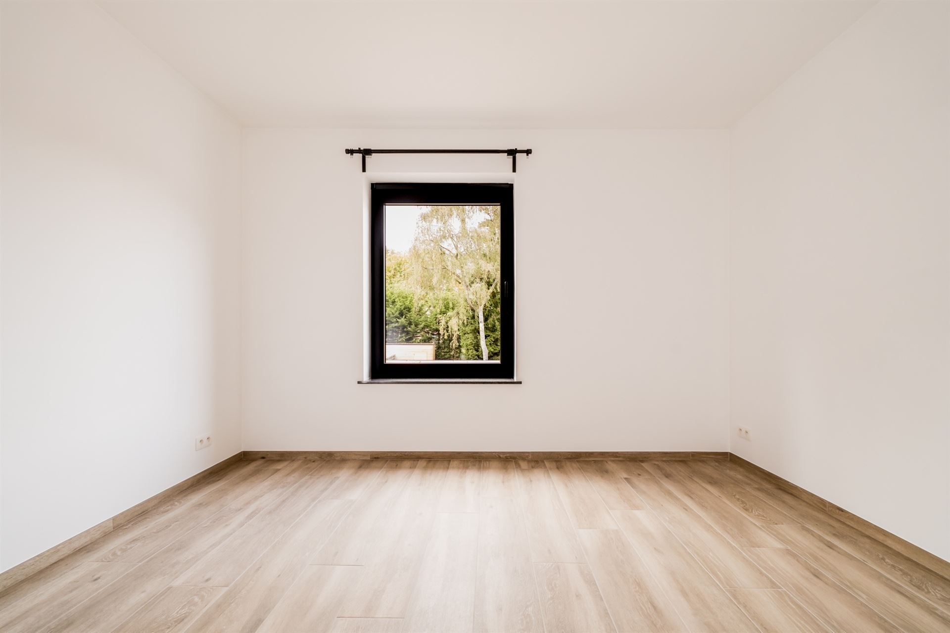 Moderne nieuwbouwwoning met 4 slpkm, tuin en garage  foto 16