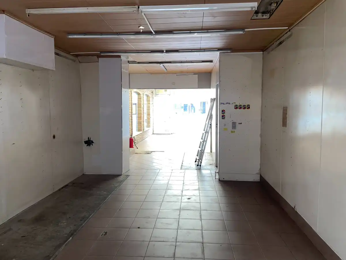 Centraal gelegen HANDELSPAND foto 6