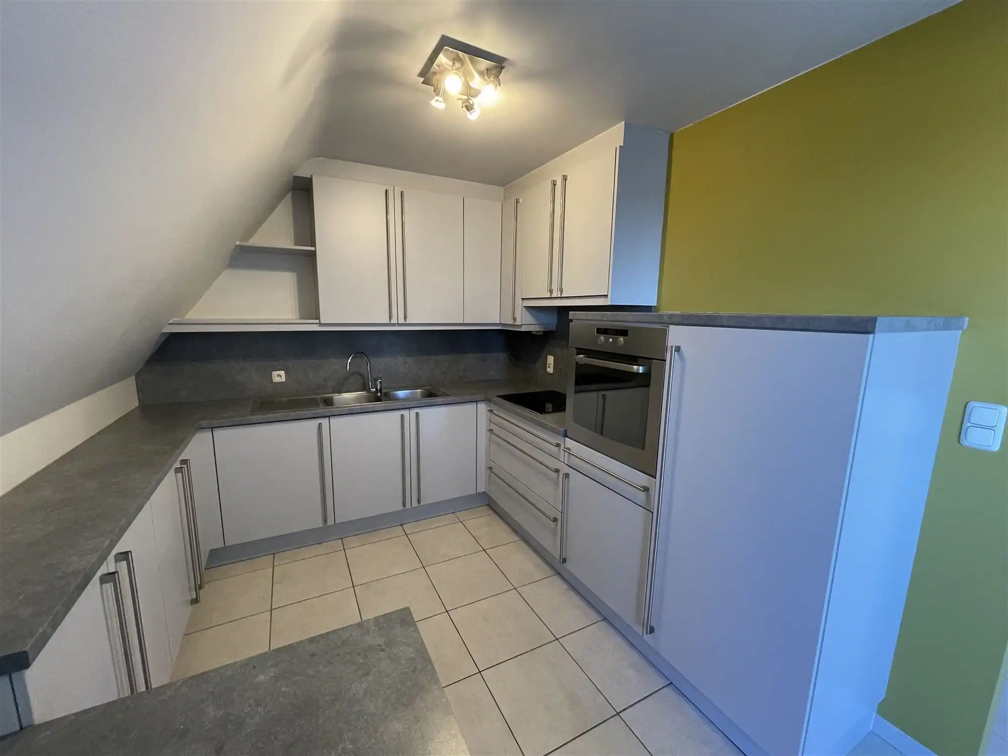 Appartement met terras en garage foto 4