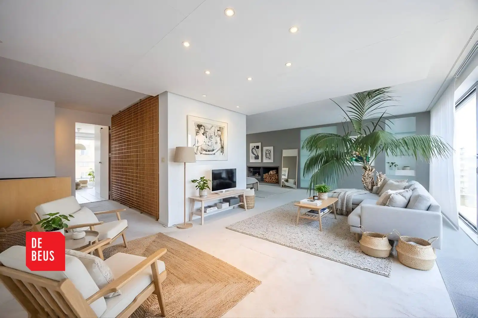Exclusief duplex penthouse met 4 slpk en zonnige terrassen pal aan zee foto {{pictureIndex}}