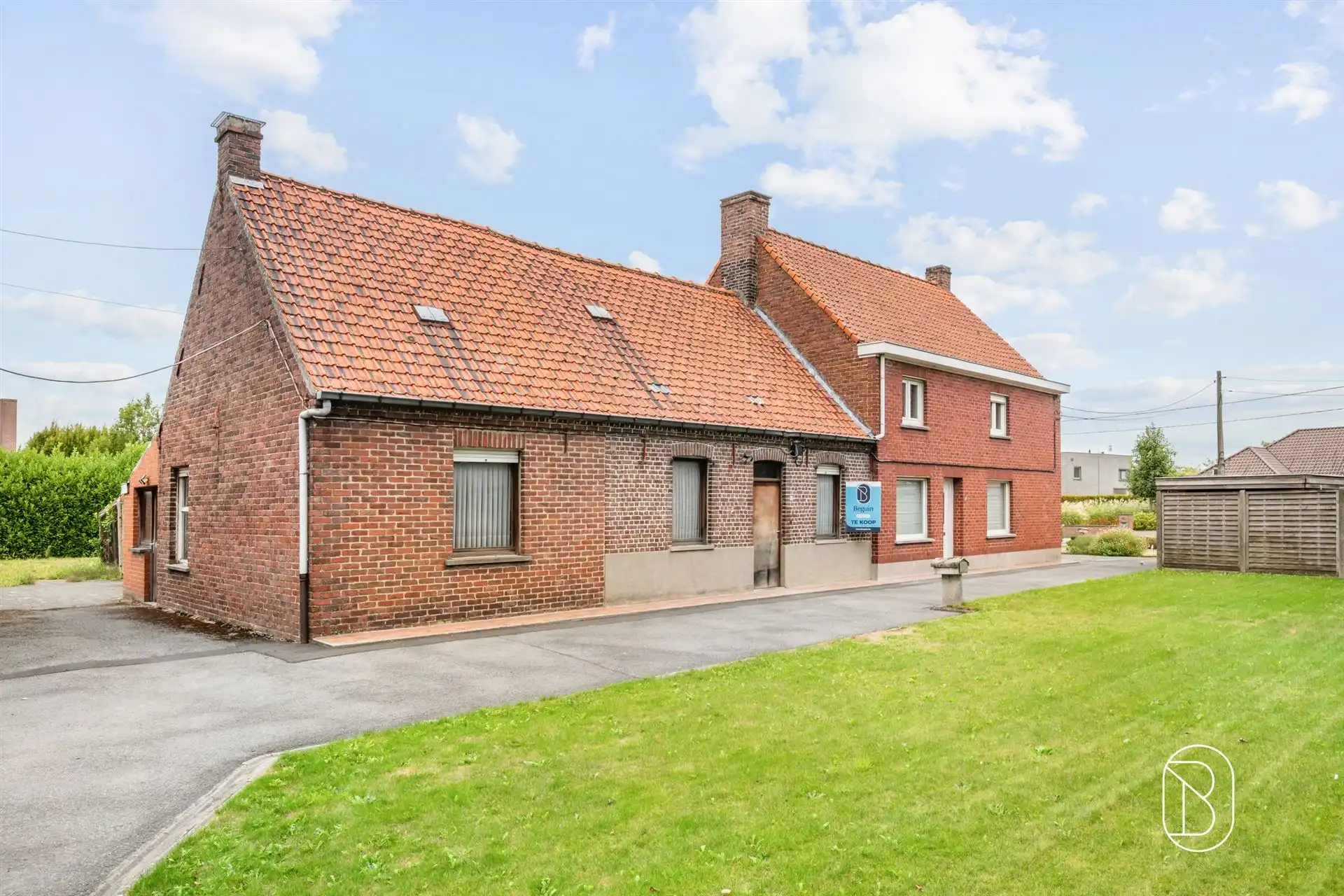 Te renoveren woning met leuke tuin foto 3