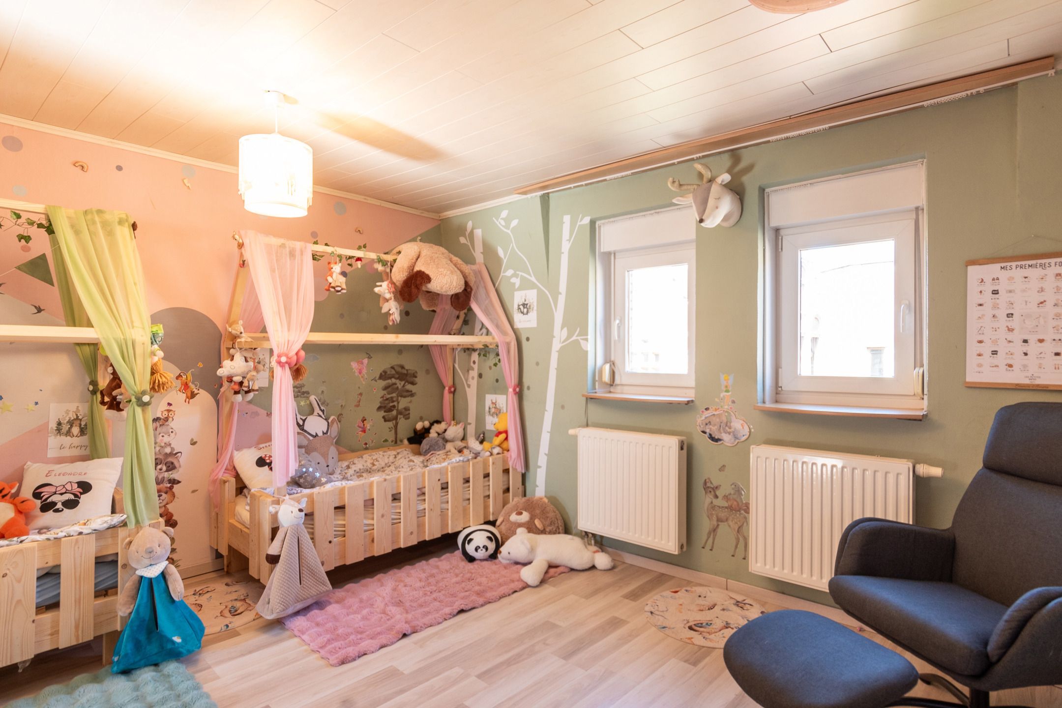 Instapklare starterswoning met garage op centrale locatie foto 14