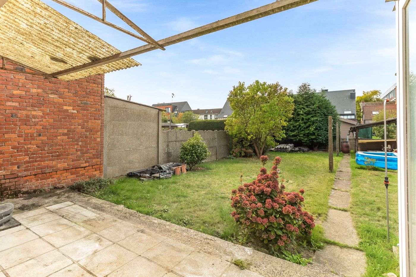 Rustig gelegen bouwgrond voor een gesloten bebouwing op 157m² foto 10