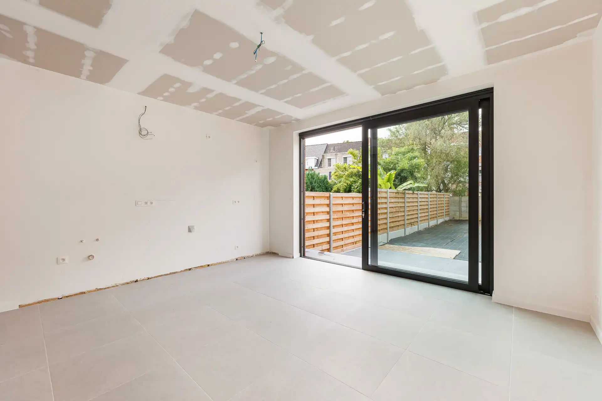 Prachtige & Energiezuininge Nieuwbouwwoning met 4 slpk foto 4