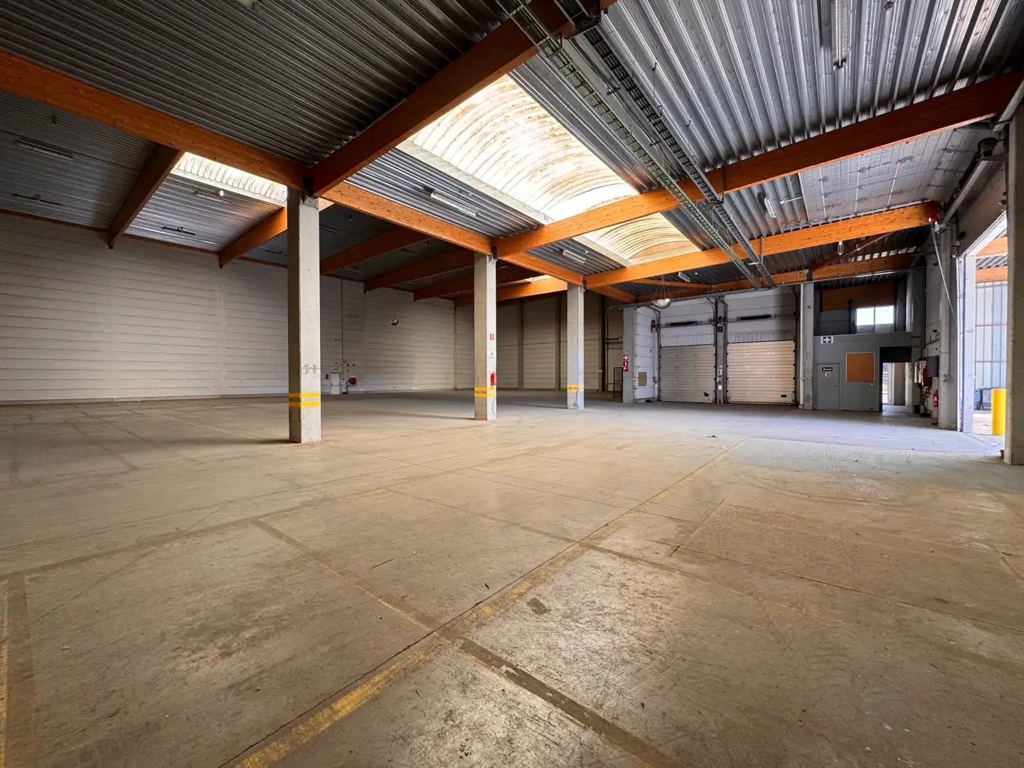 Logistiek magazijn (4.025 m²) op amper 2 min. van de A10 foto 10