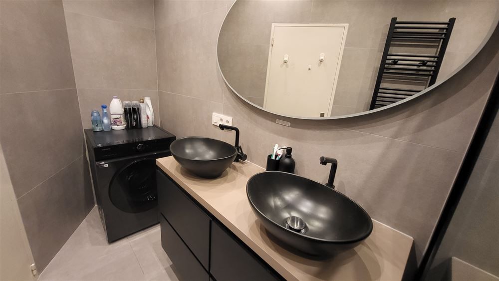 Ruim appartement met zicht op Stadspark foto 25