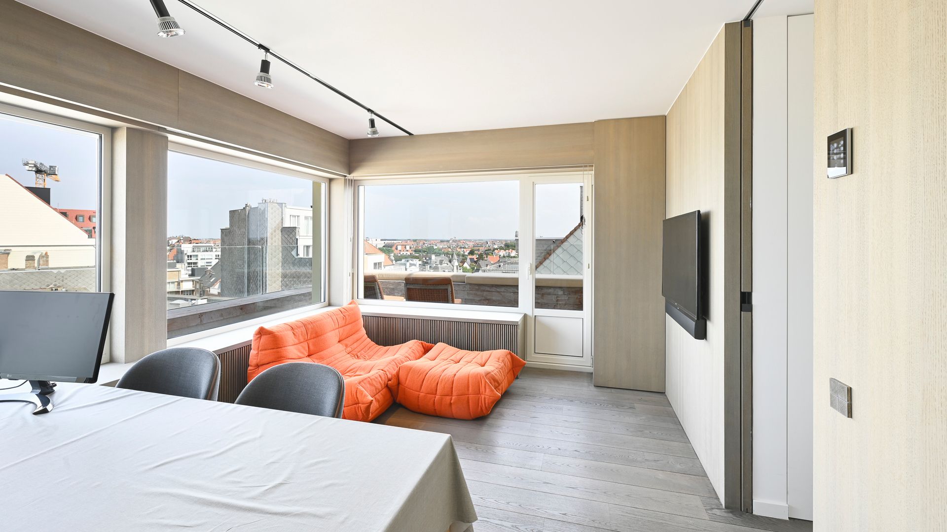 Magnifiek hoekappartement met zalig zicht op zee en de kustlijn foto 35