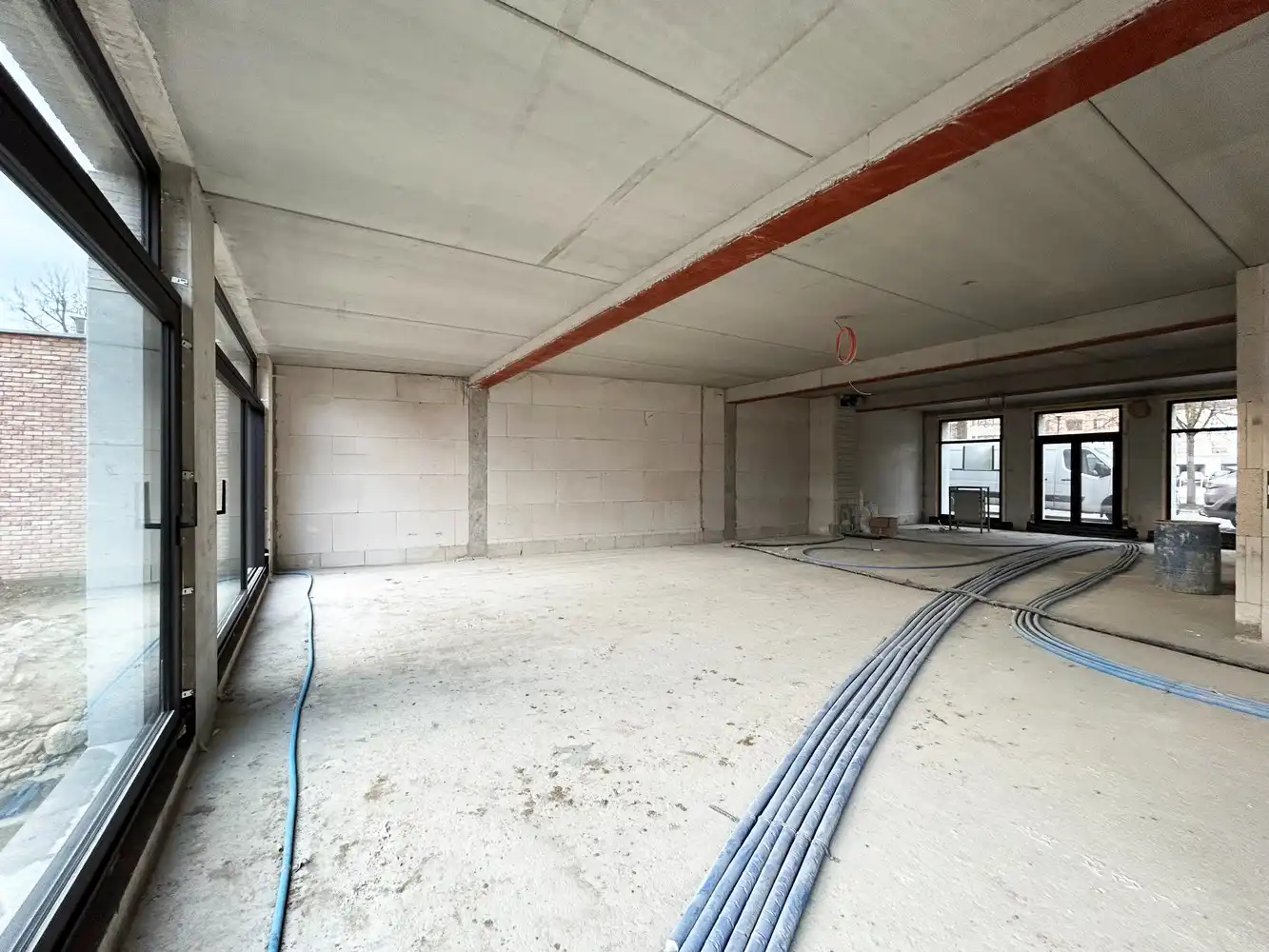 Casco kantoor te koop met privatieve zuidgeoriënteerd tuin foto 2