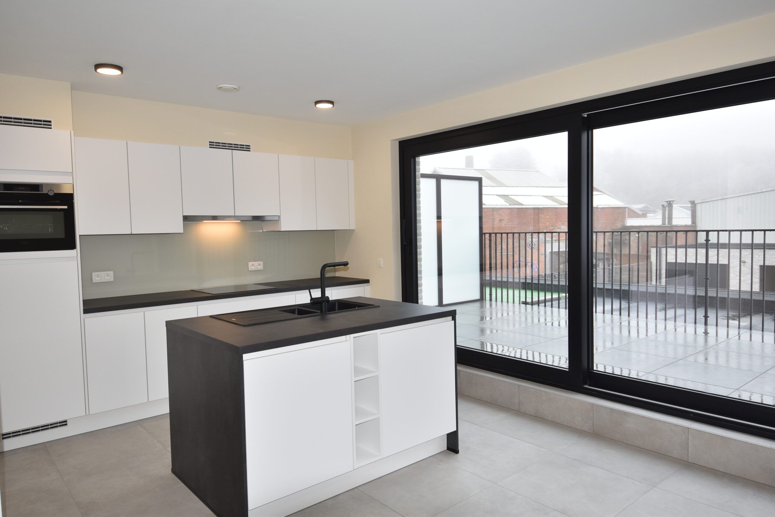 Zeer ruim duplex appartement (3 slpks) met garage in Sint-Pauwels foto 12