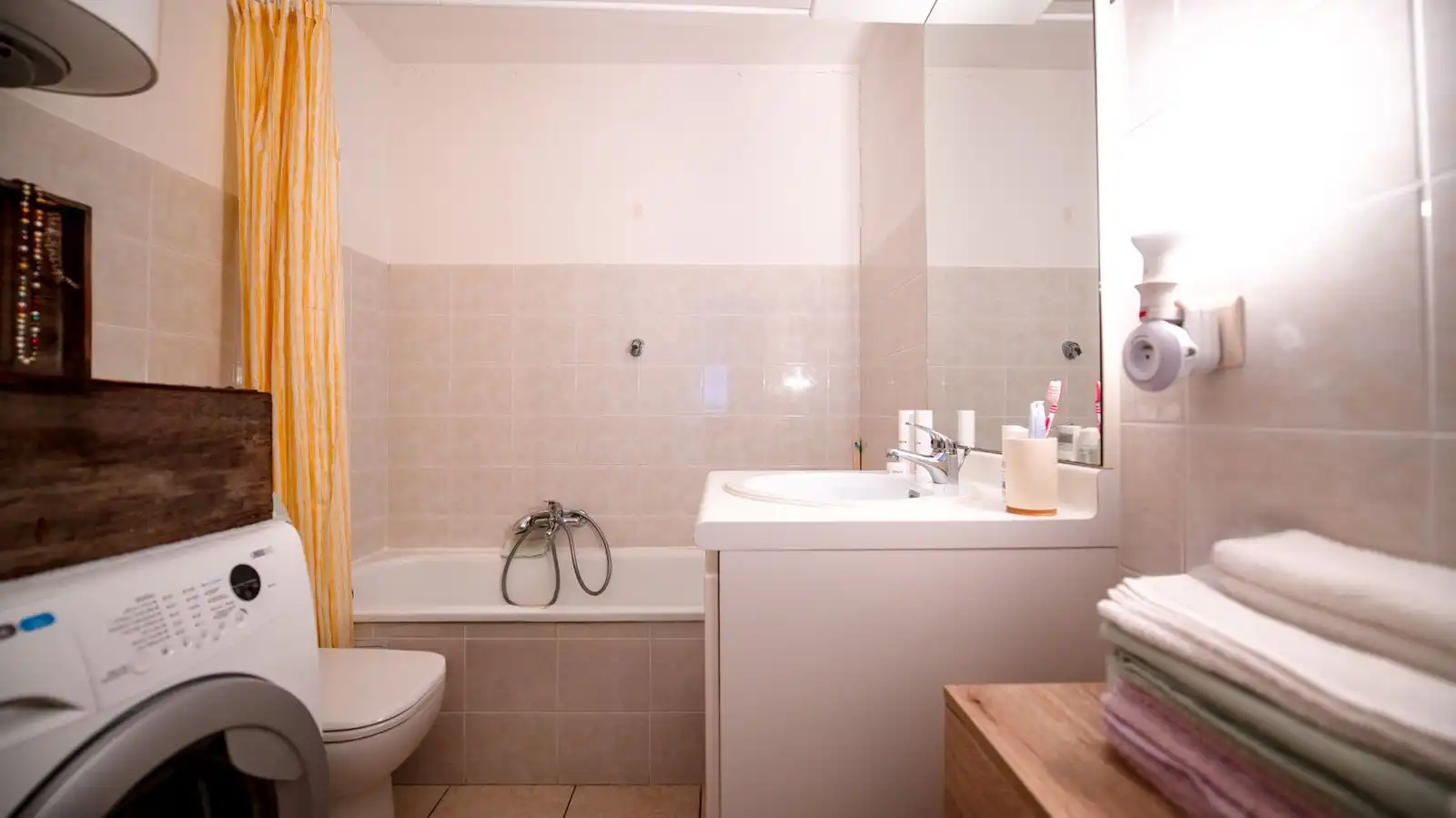 Instapklaar appartement met 1 slpk en terras foto 9