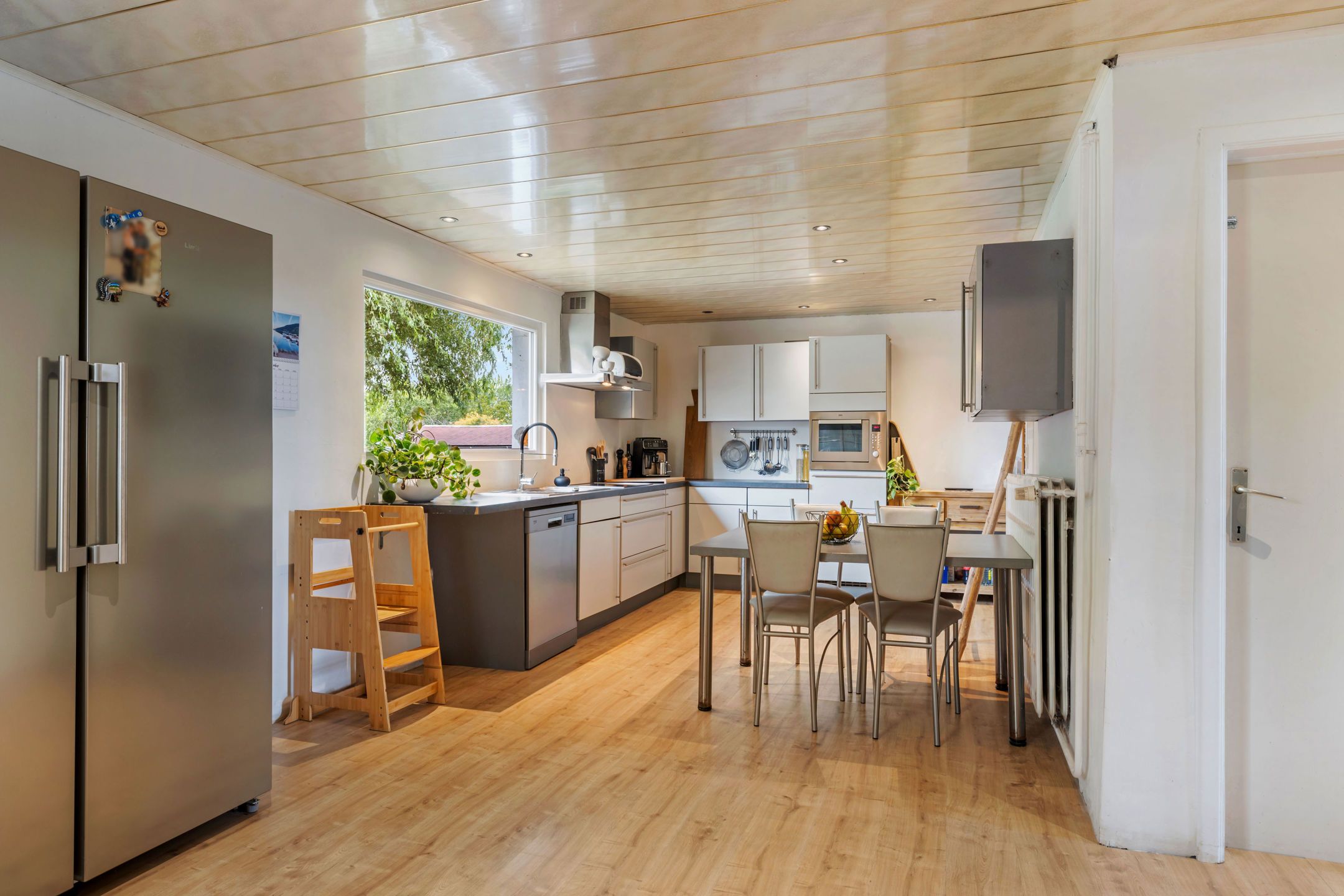 Gezellige woning met garage en tuin foto 9