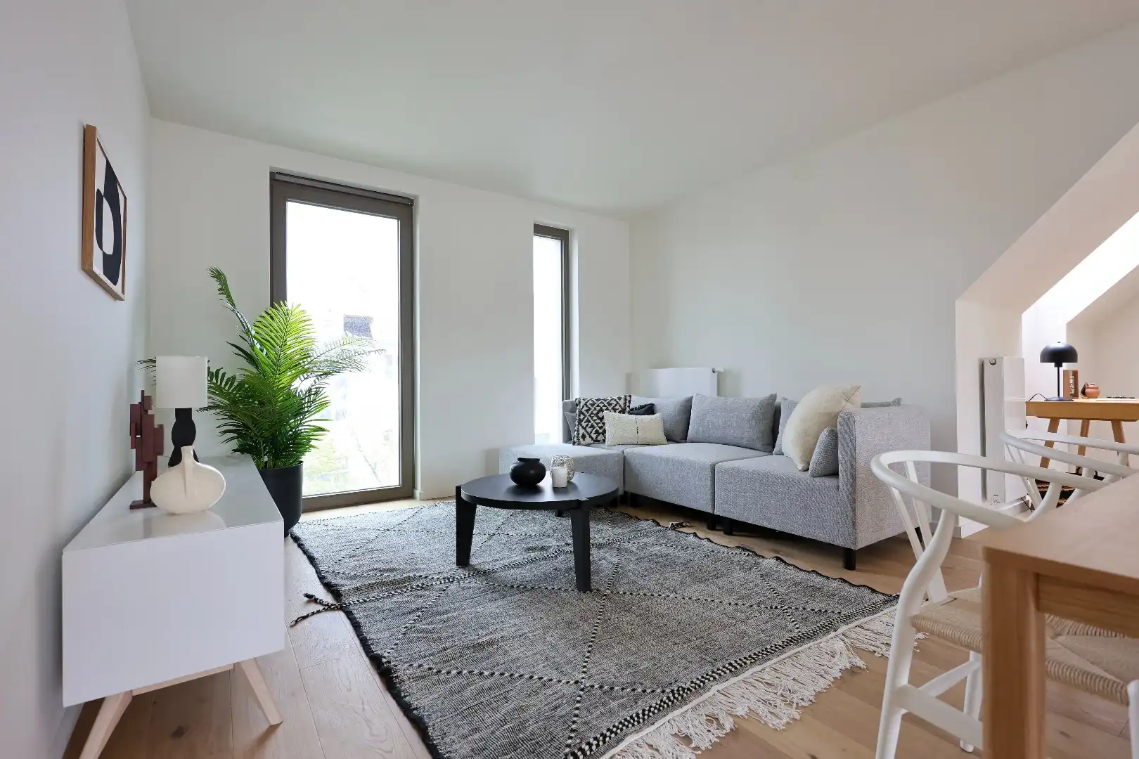 Lichtrijk dakappartement - 2 slaapkamers - ondergrondse parking foto 4