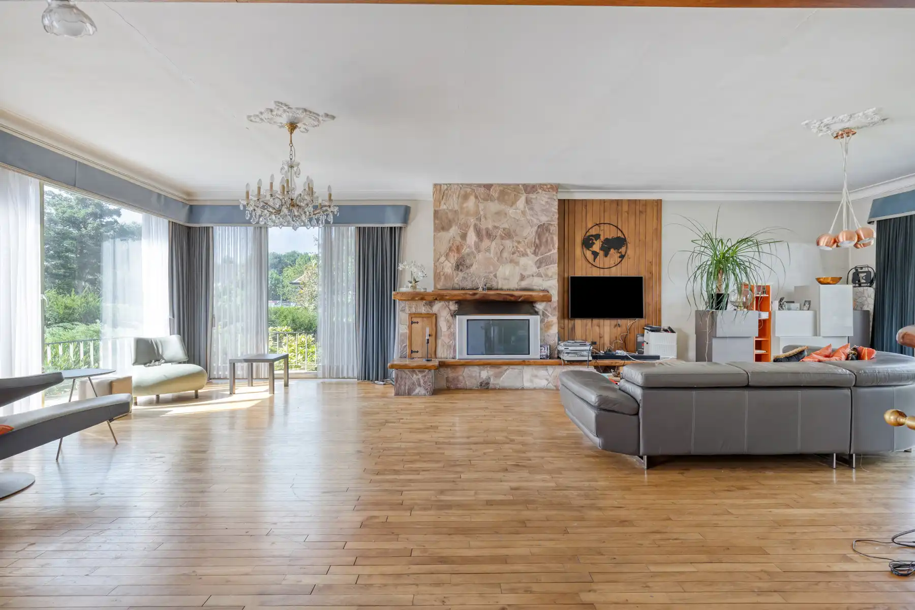 Hoofdfoto van de publicatie: Te renoveren halfopen bebouwing 