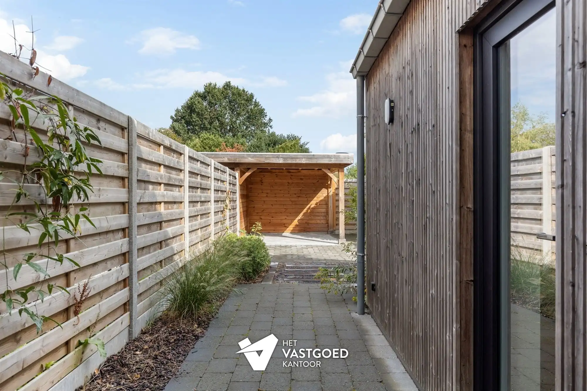 KWALITATIEF GERENOVEERDE WONING VLAKBIJ CENTRUM foto 21