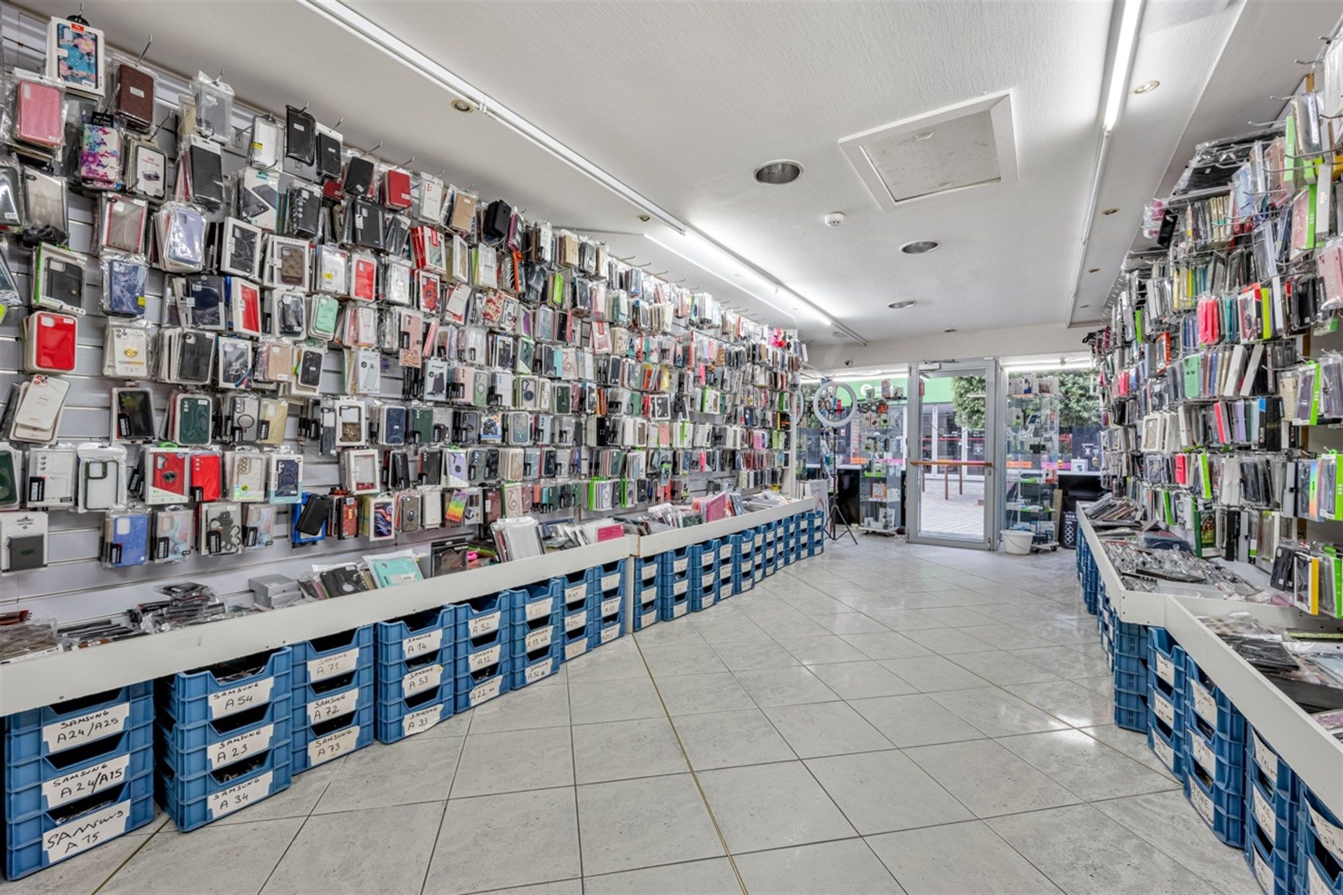 Commercieel gebouw in winkelstraat te Aalst foto 2