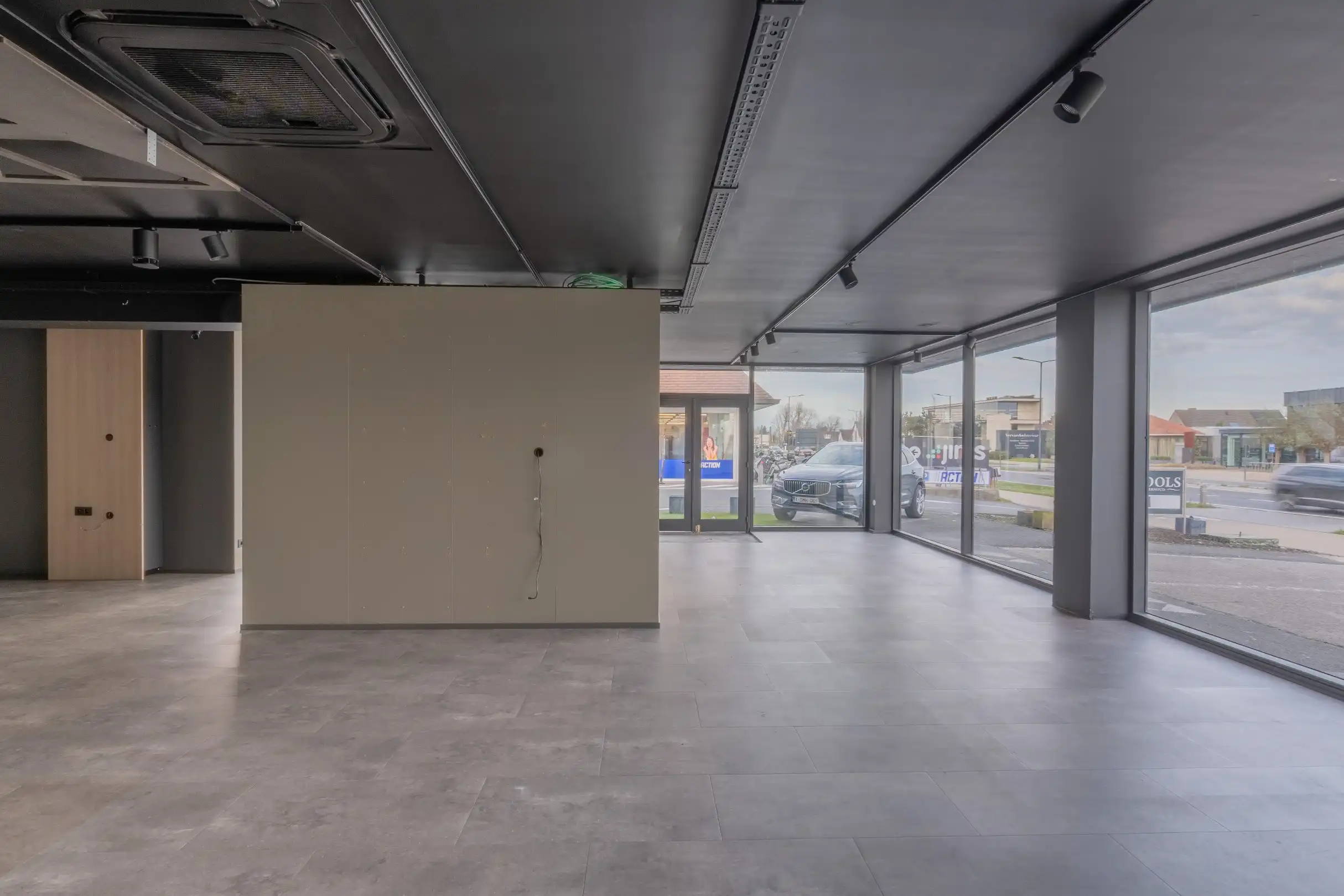 Groot winkelpand van ca. 300m² te Knokke  foto 9