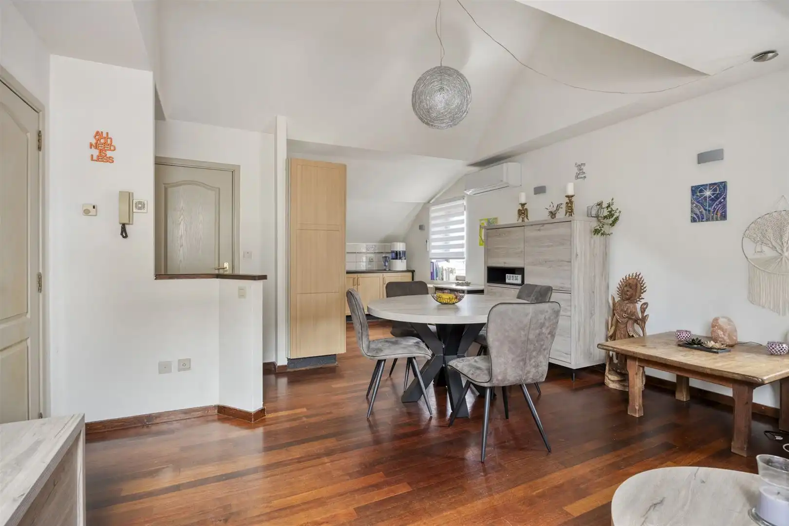 TE KOOP: Woning met handelsruimte en appartement in Eksel! foto 36