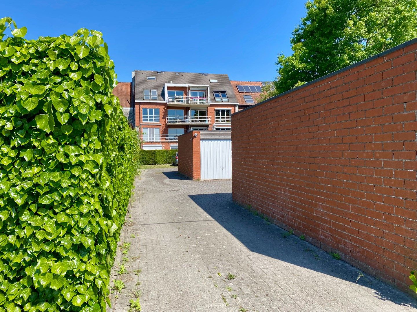 Dakappartement met 2 slaapkamers, zonneterras en garage foto 10