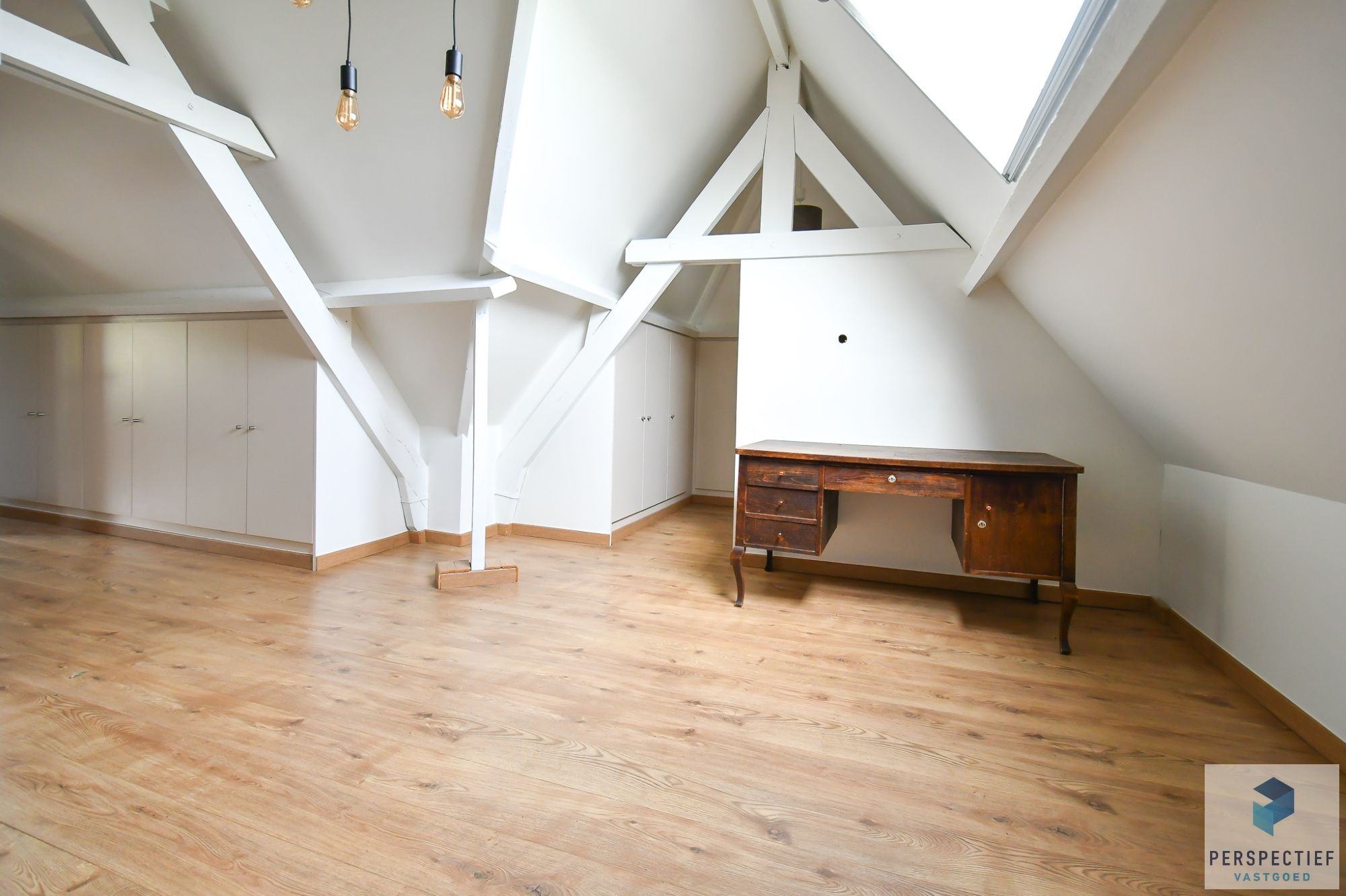 Karaktervolle villa met 5 slpk en atelier op 2291m² te Rollegem foto 27