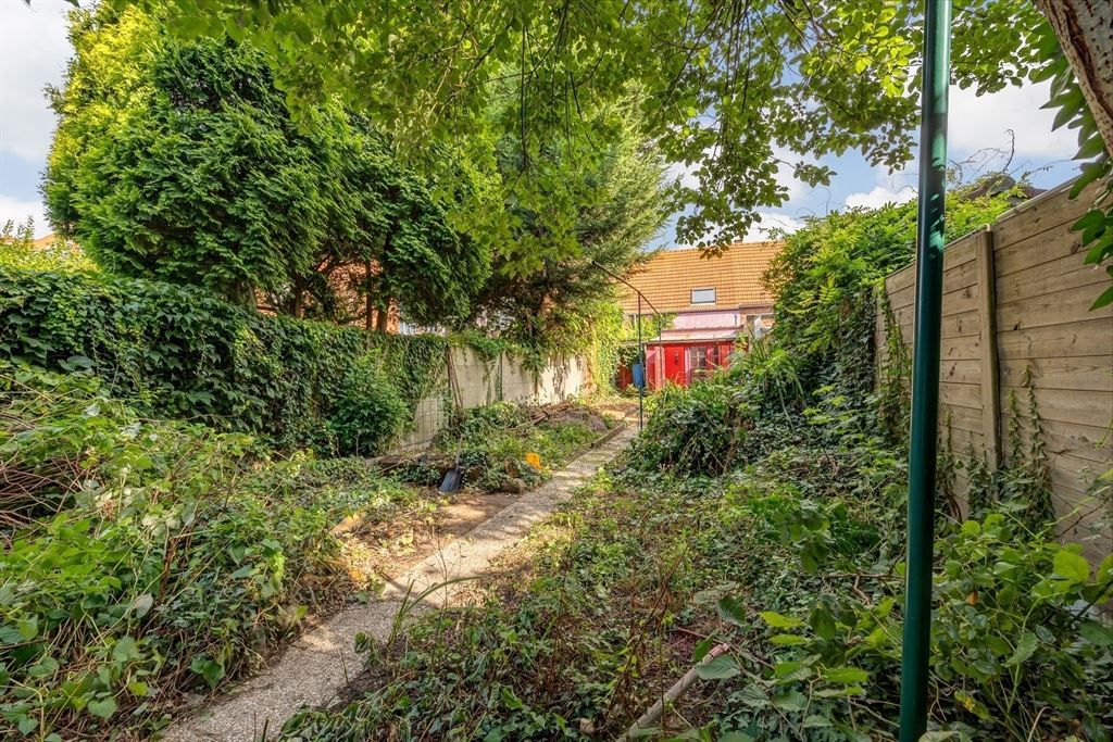 Te renoveren woning in rustige, gegeerde wijk foto 6