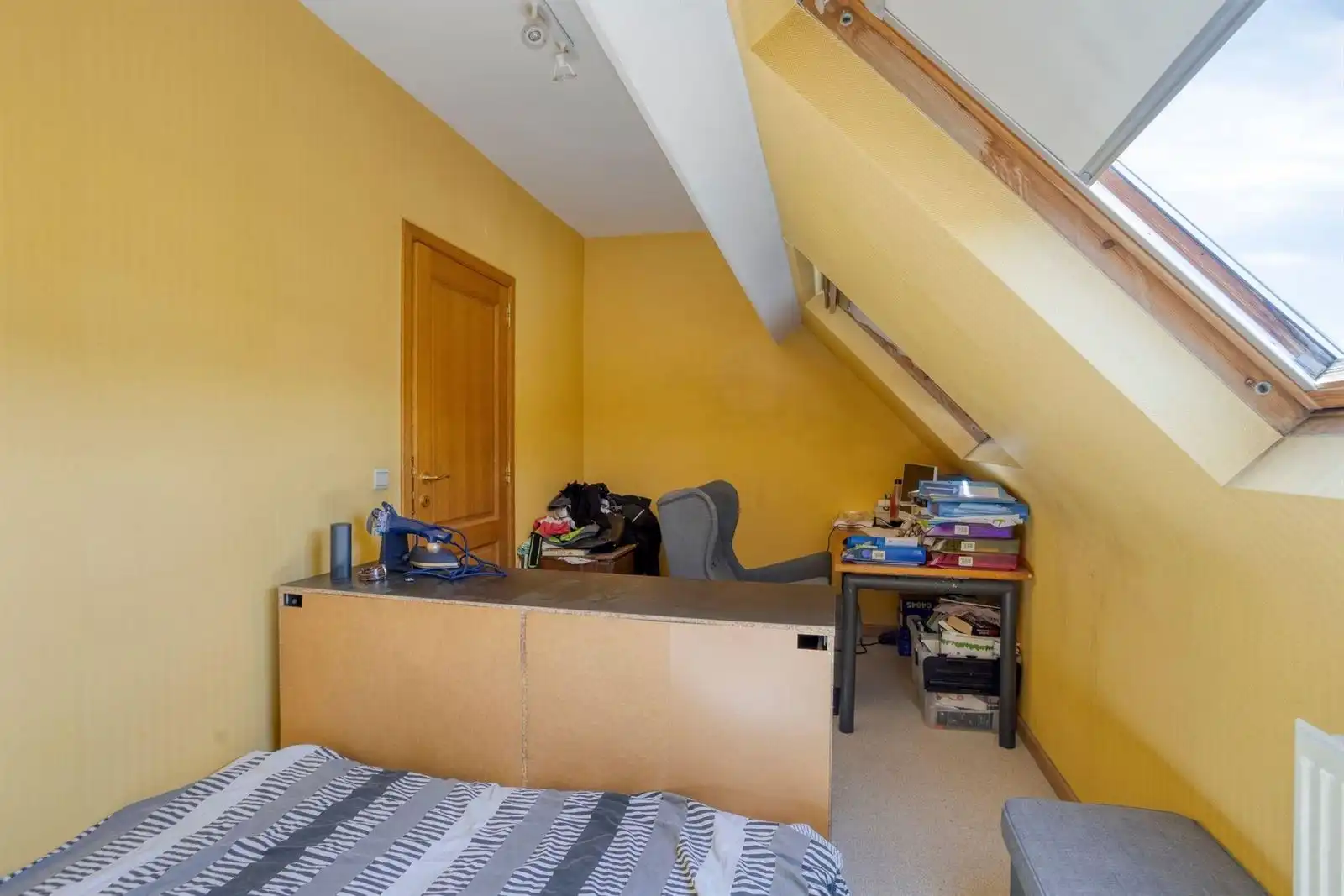 Ruime woning met 5 slaapkamers,tuin en garage foto 33
