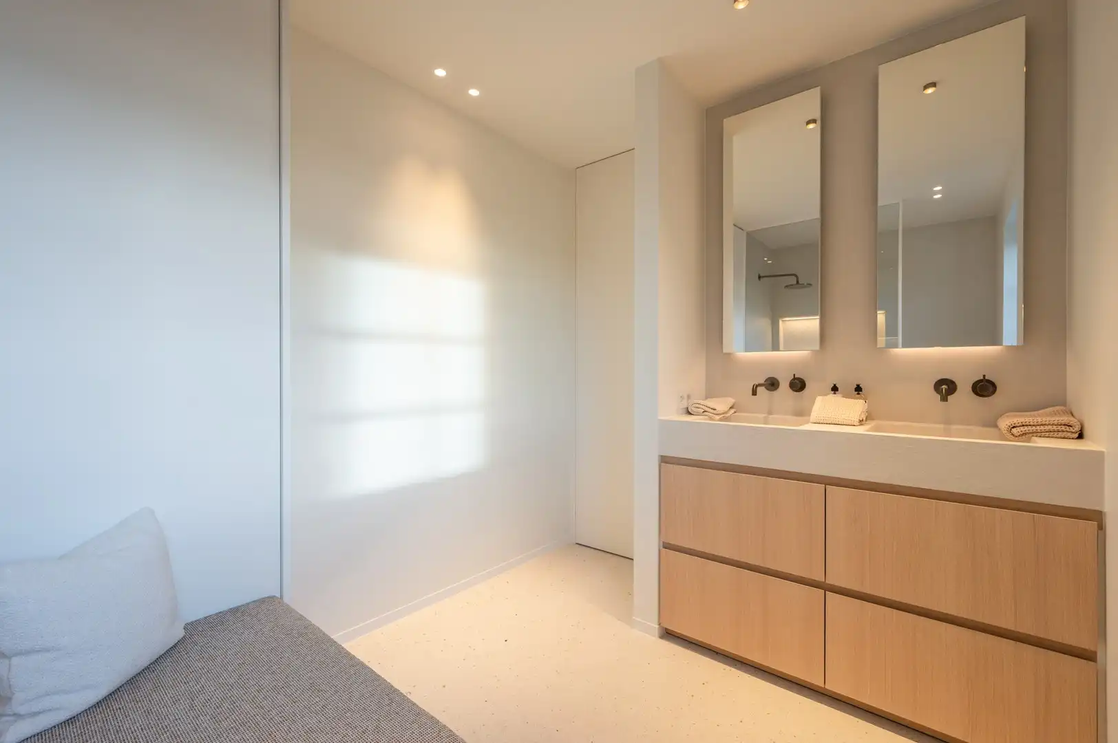 Instapklare nieuwbouwvilla met 5 slaapkamers en zuidgerichte tuin foto 25