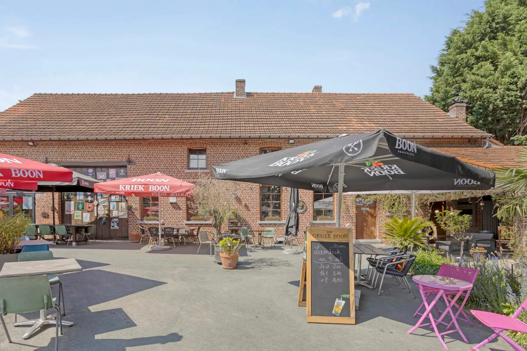 Karaktervolle woning met bouwgrond op perceel van 2.368 m²  foto 29