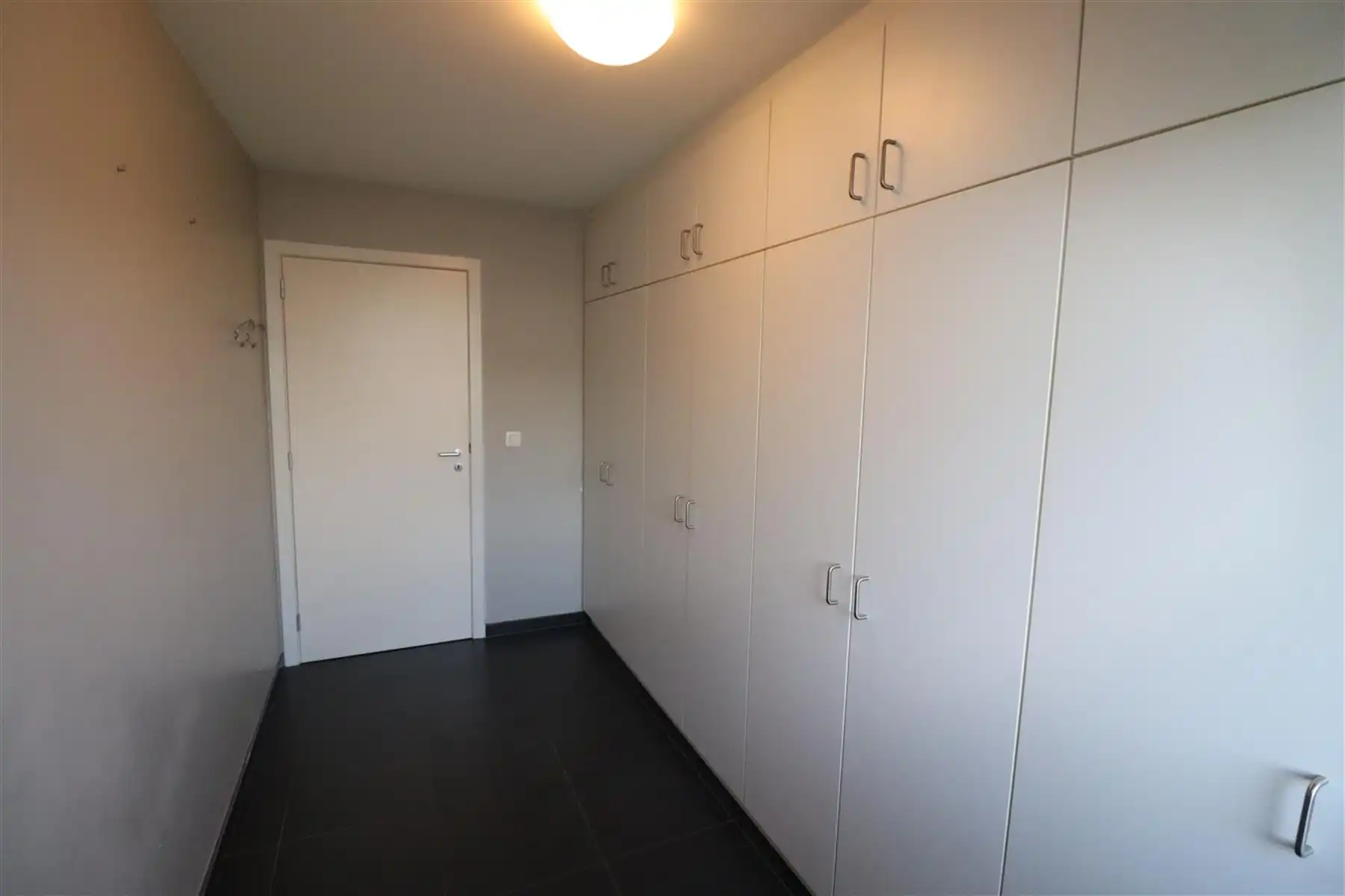 Recent appartement van ca 100 m² met ruim terras en garage. foto 11