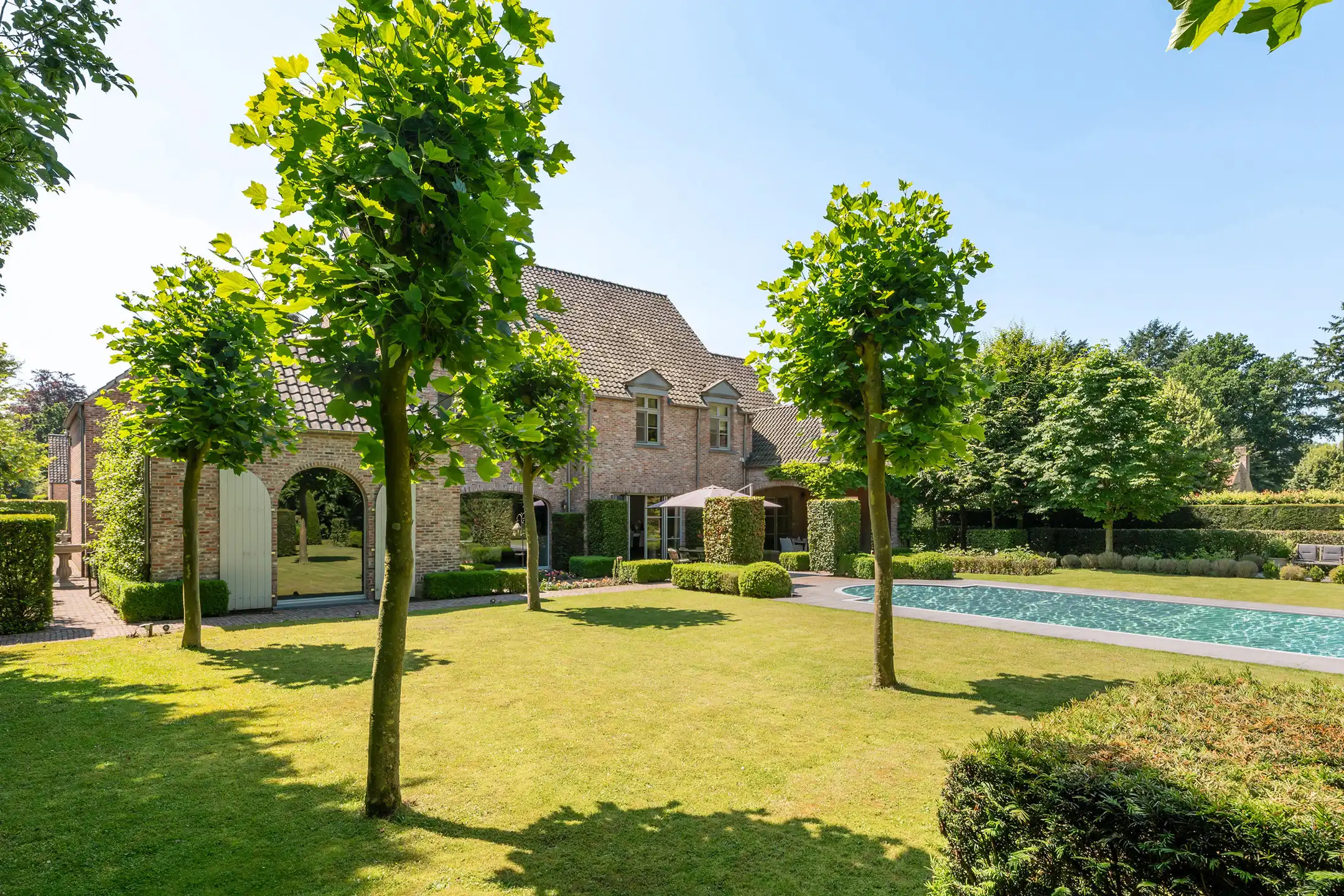 Villa van 600 m² met o.a. 4 slpk. en 3 badk.  foto 26