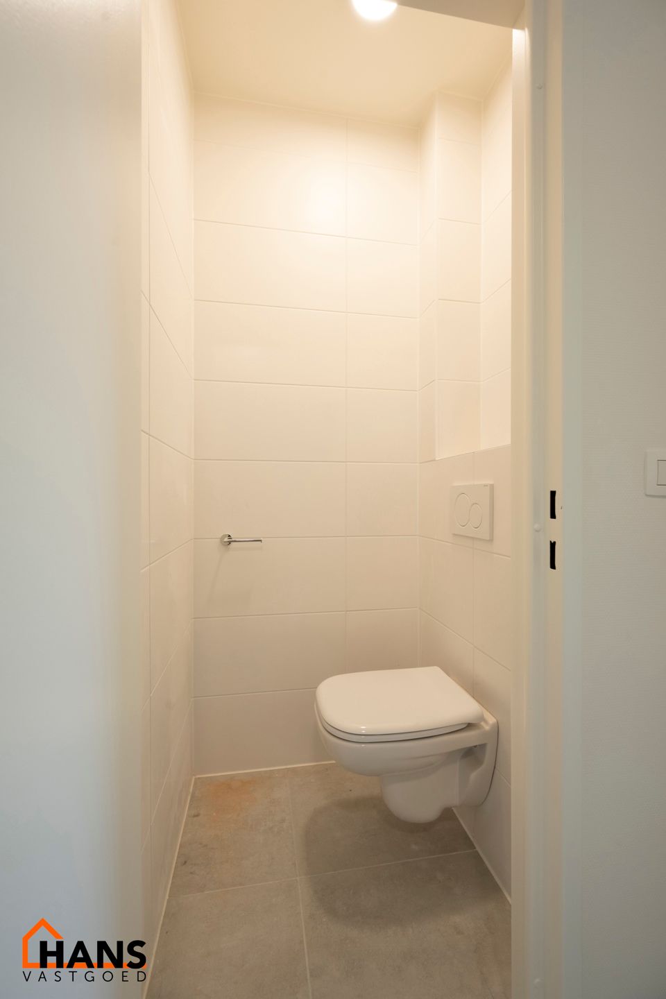 Mooi gerenoveerd appartement met garage foto 11