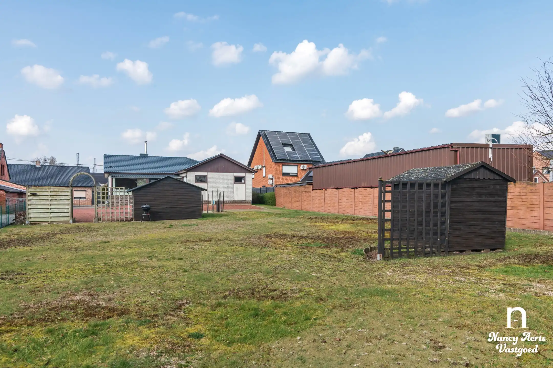 Gelijkvloers wonen met zonnige tuin op een ruim perceel foto 7