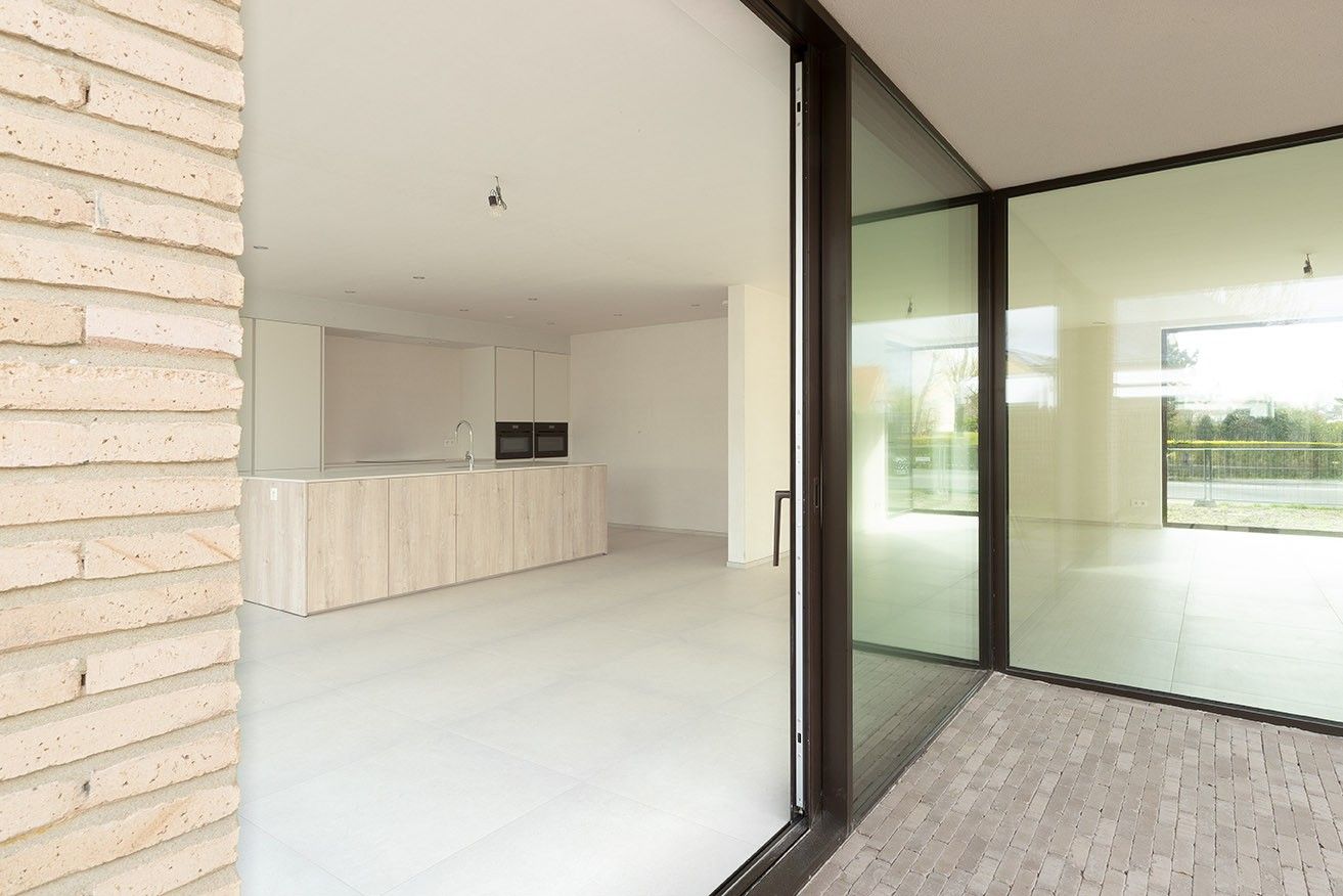 100% Instapklare en riante nieuwbouw villa. foto 10