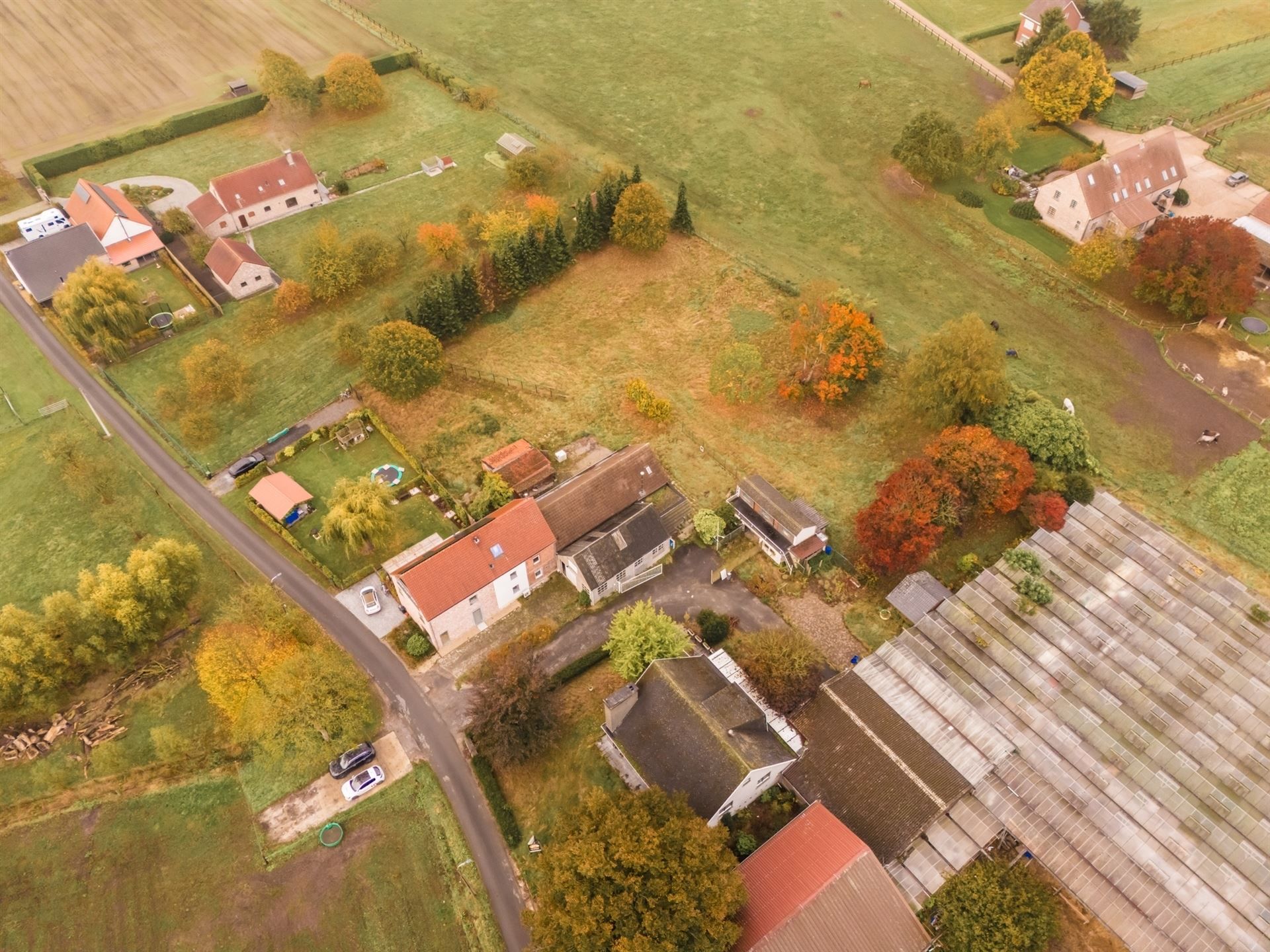 Woning voor heropbouw of af te breken op perceel van 3.391m² foto 26