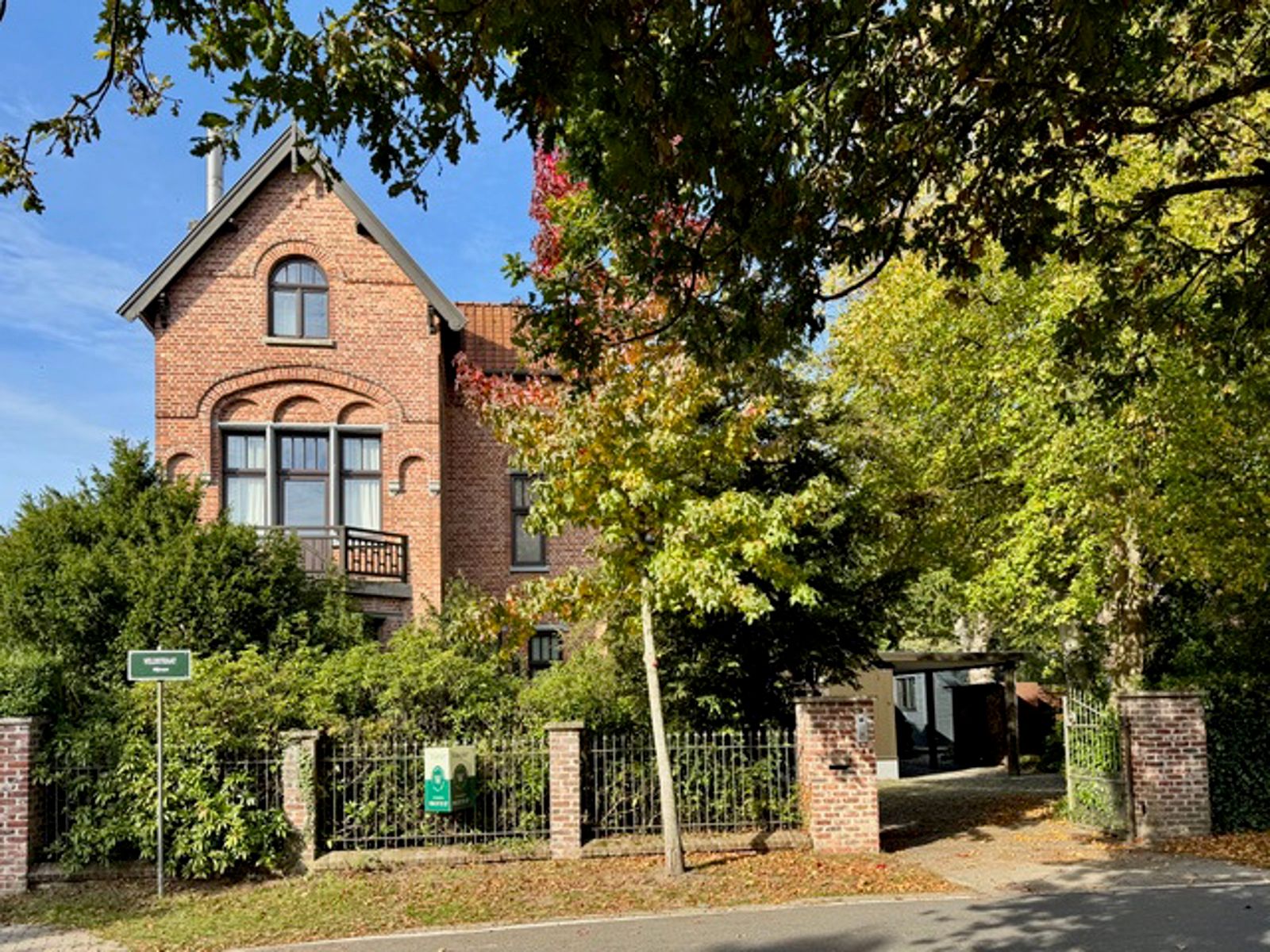 ()=>{if(producerUpdateValueVersion(node),producerAccessed(node),node.value===ERRORED)throw node.error;return node.value} Veldstraat 61 - 8200 Brugge Sint-Michiels