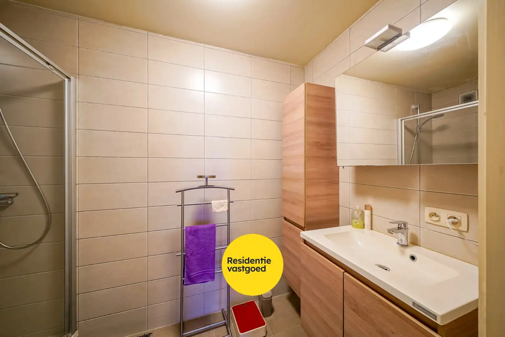 Instapklare woning met 3 kamers, tuin en garage foto 9