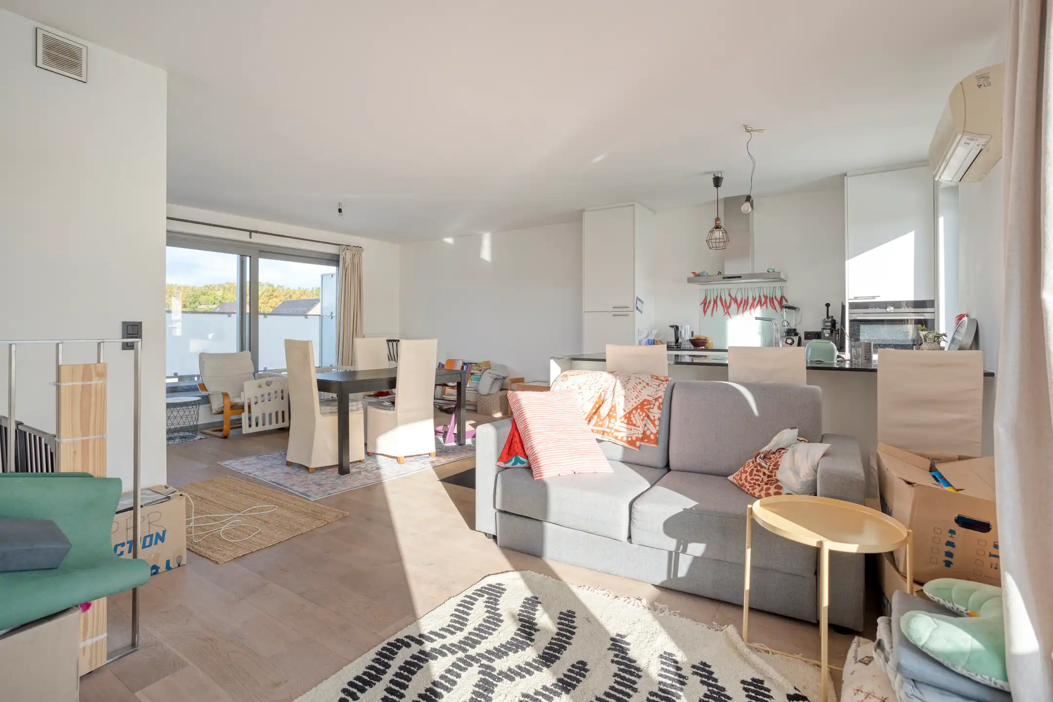 Recent 2 slaapkamer appartement met 3 terrassen in Wezemaal foto 5