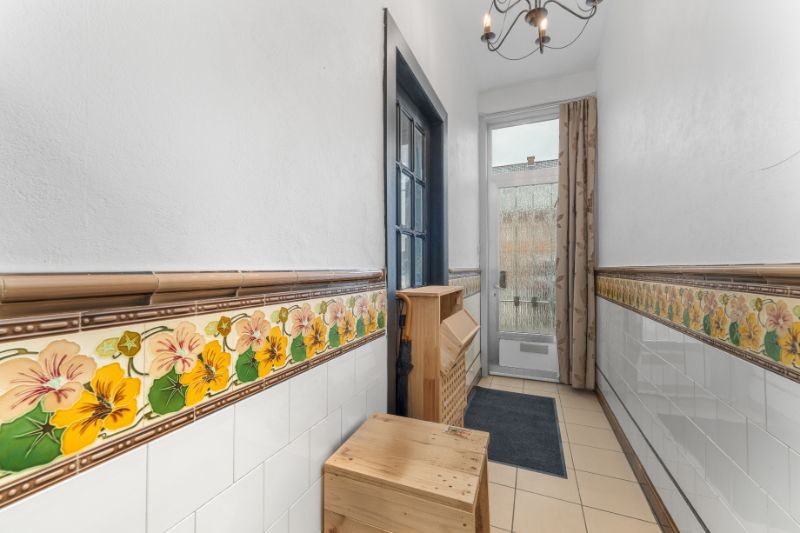 Woning met zij-ingang aan de stadsrand - 3 slpkmrs. foto 7
