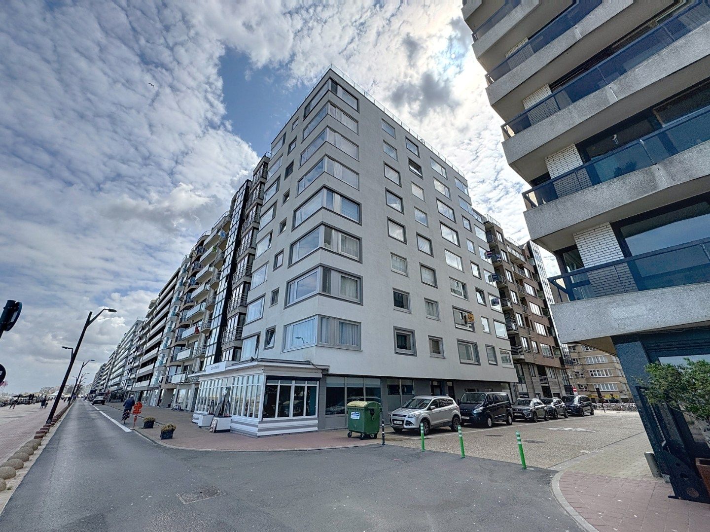 Volledig gerenoveerd appartement met 2 slaapkamers foto 13