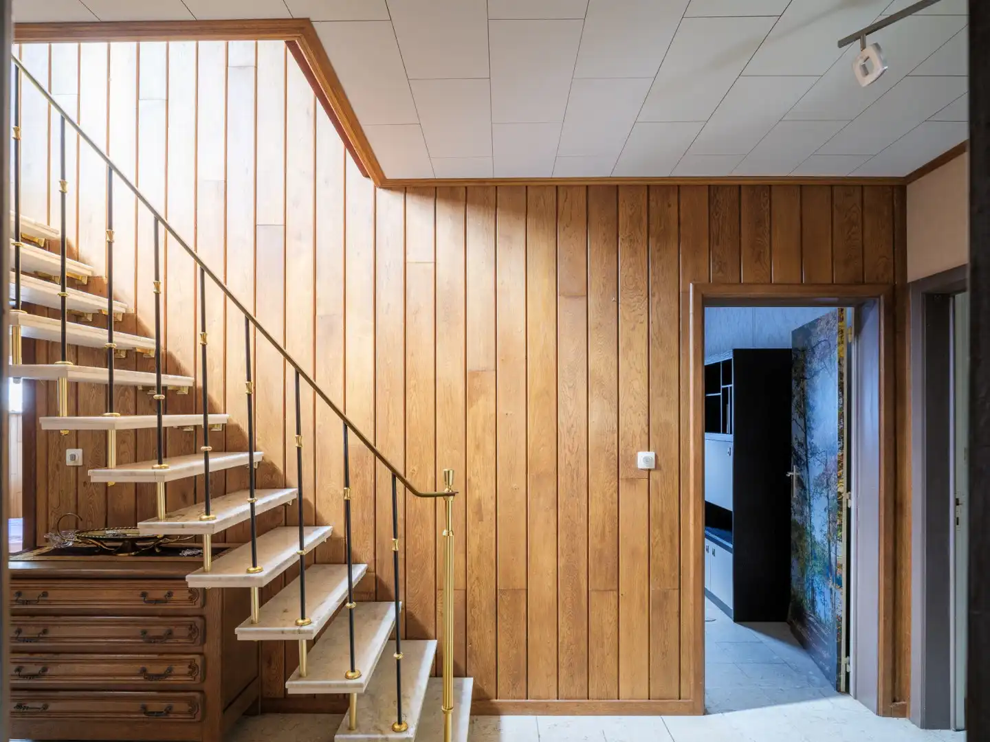 Vrijstaande woning met 4 slpk. in een oase van rust foto 13