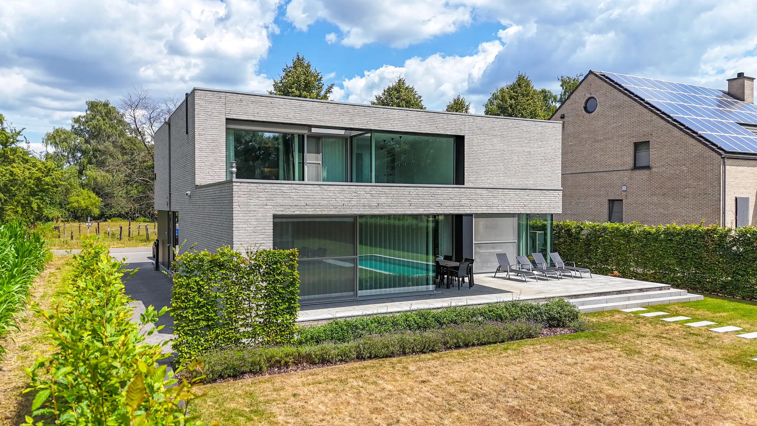 High-end instapklare woning met 4slpk, zwembad + terras! foto 40