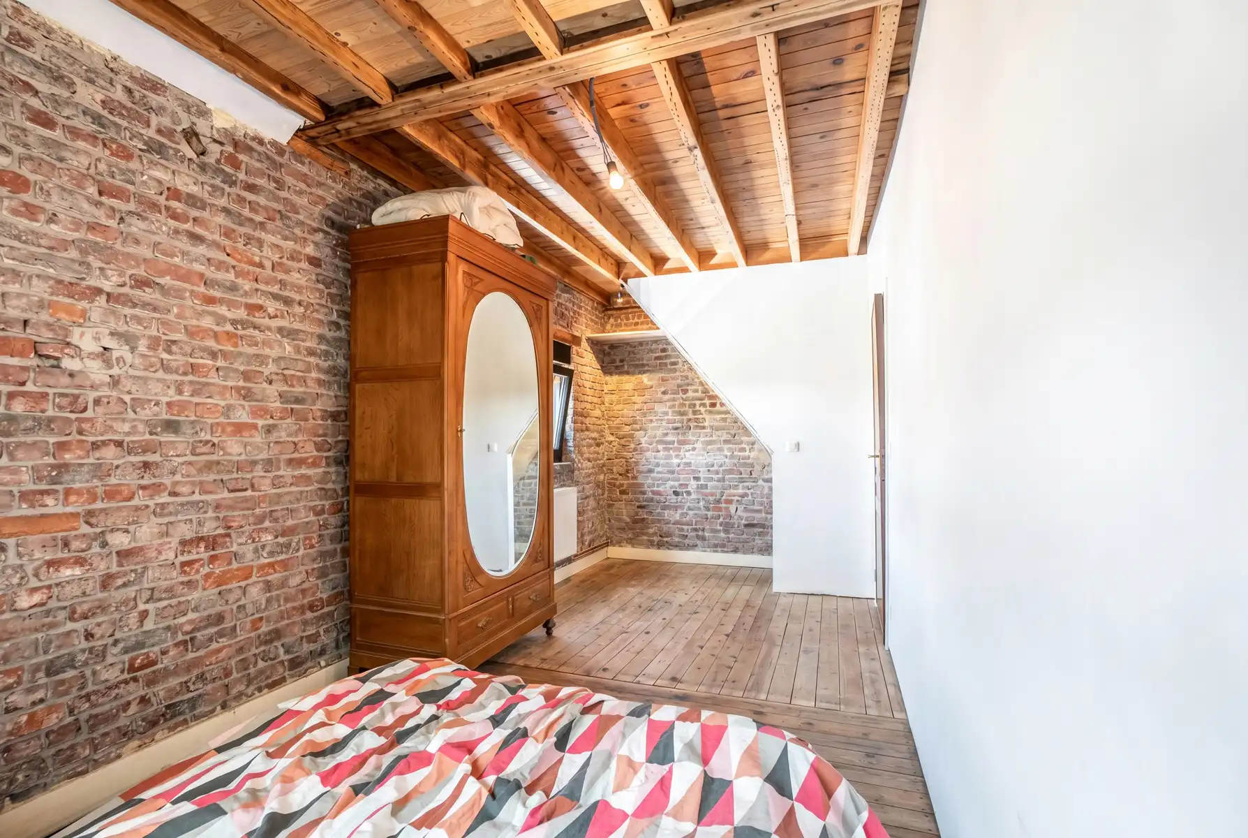 Halfopen woning met tuin & parking in Halle | EPC D foto 10