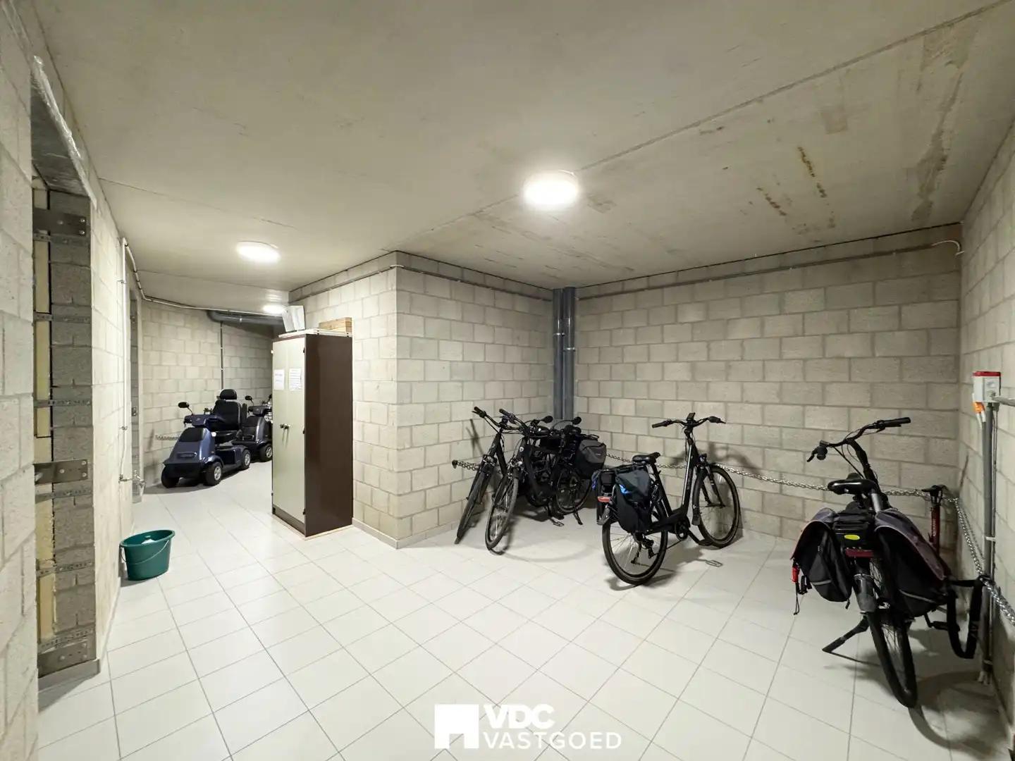 Nieuwbouwappartement met terras en autostaanplaats nabij centrum Tongeren foto 16