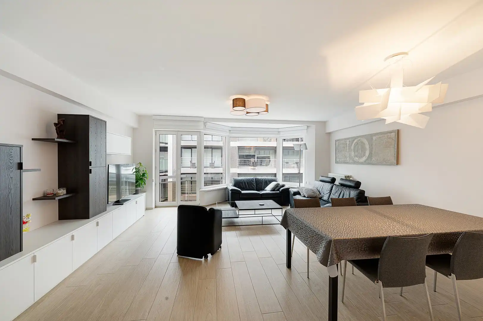 Een ruim appartement op toplocatie in het hart van Knokke. foto 2