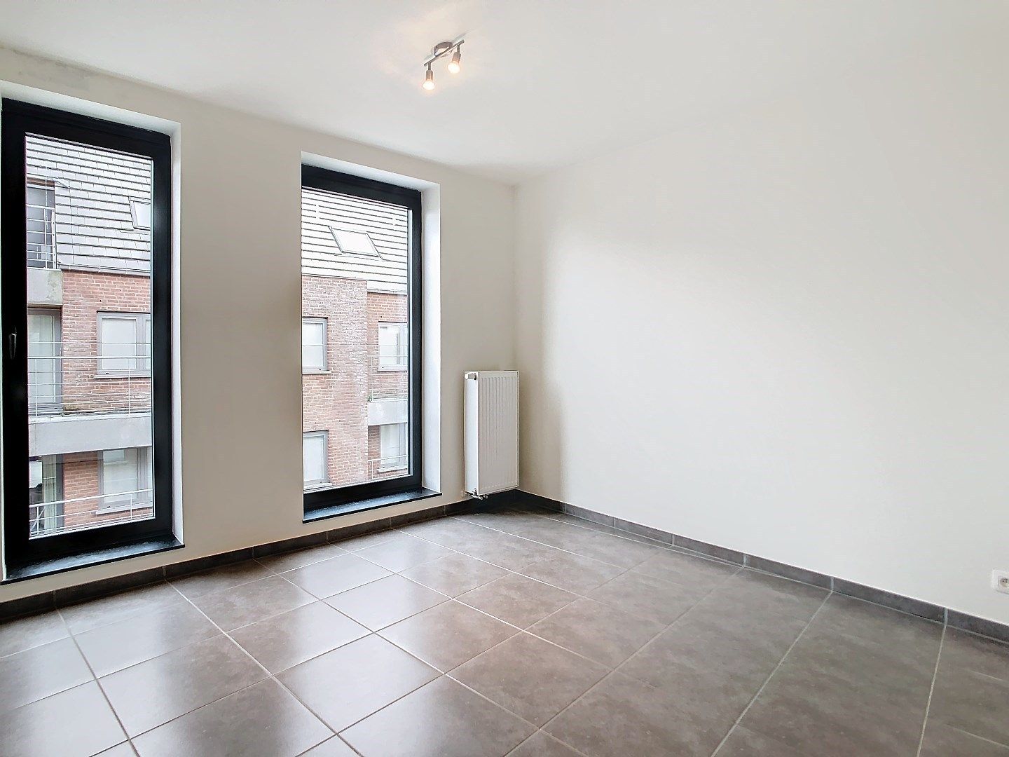 Energiezuinig, modern appartement met 2 slaapkamers in centrum Oostnieuwkerke foto 5