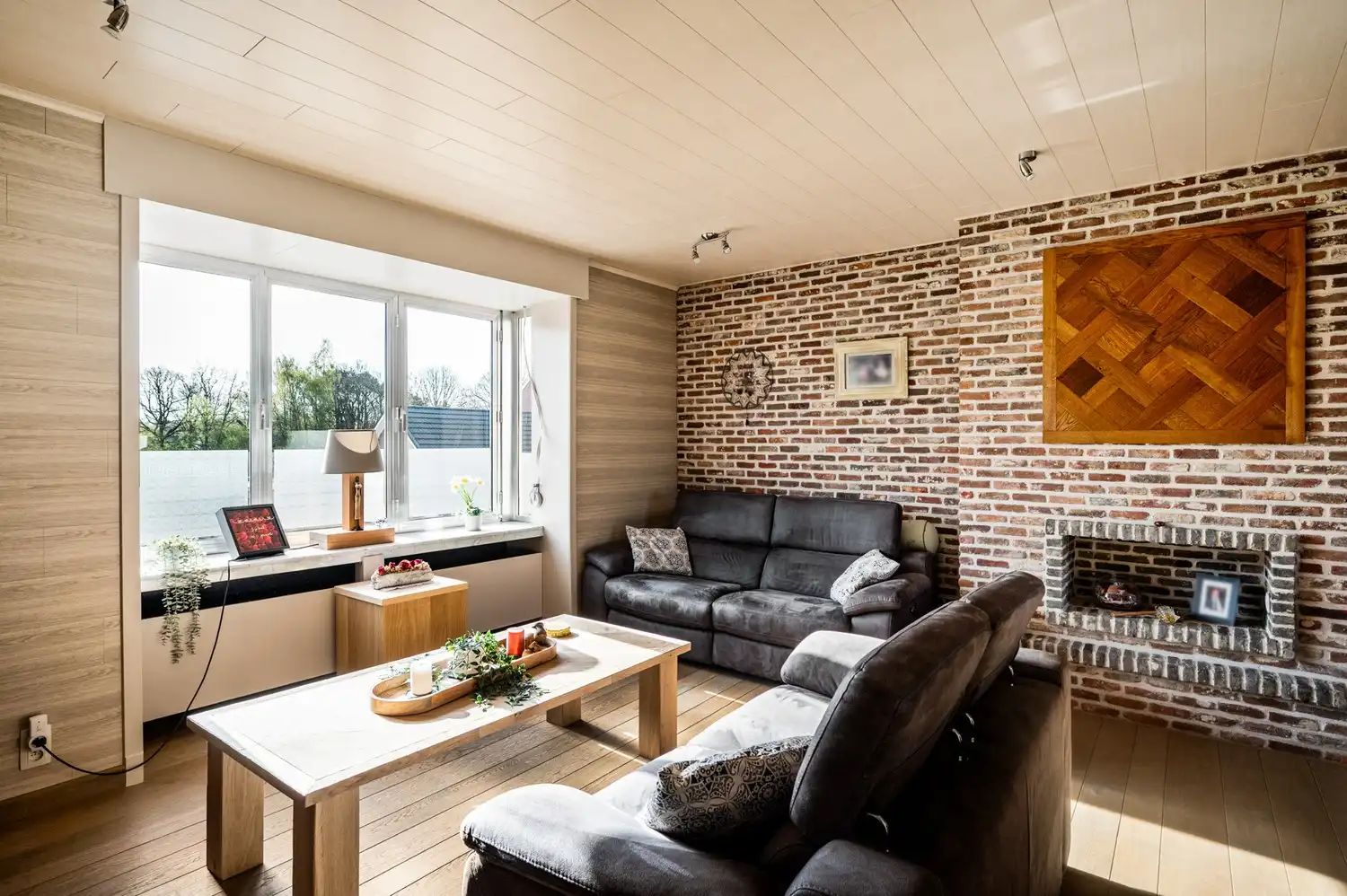 Woning met 2 slpkrs en bijgebouw met veel potentieel foto 8