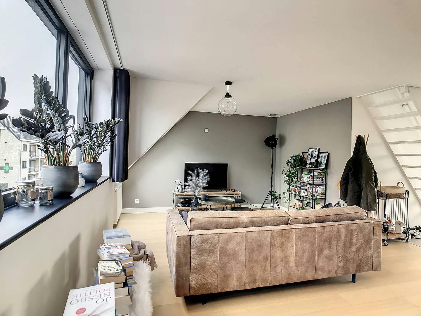 Modern dakappartement met 1 slaapkamer te huur in Kalmthout! foto 3