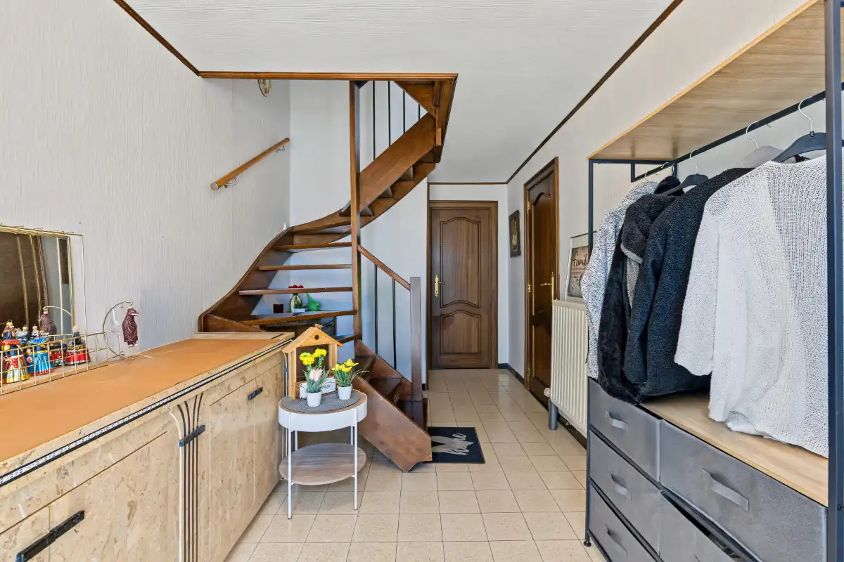Instapklare gezinswoning met garage foto 3