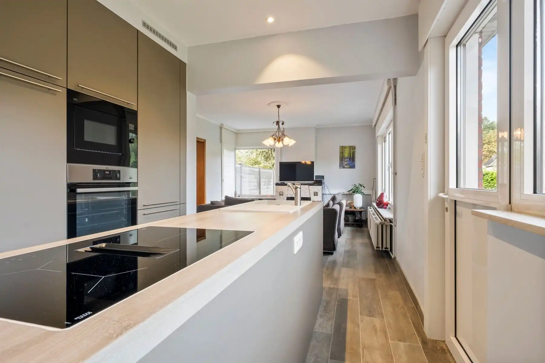 Gerenoveerde instapklare, alleenstaande woning foto 4