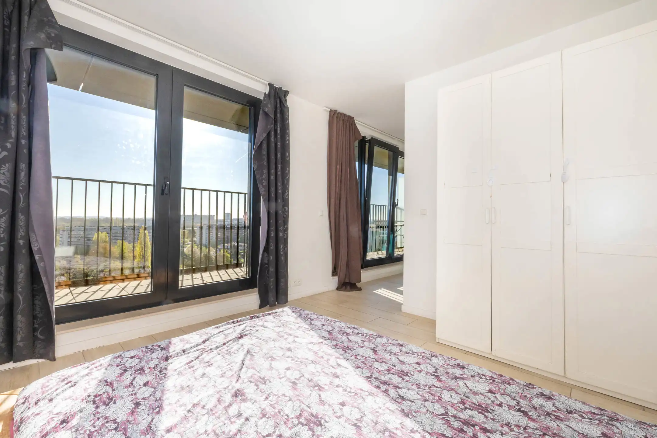 EPC B - Lichte studio met 1 slaapkamer van ±62 m² foto 5