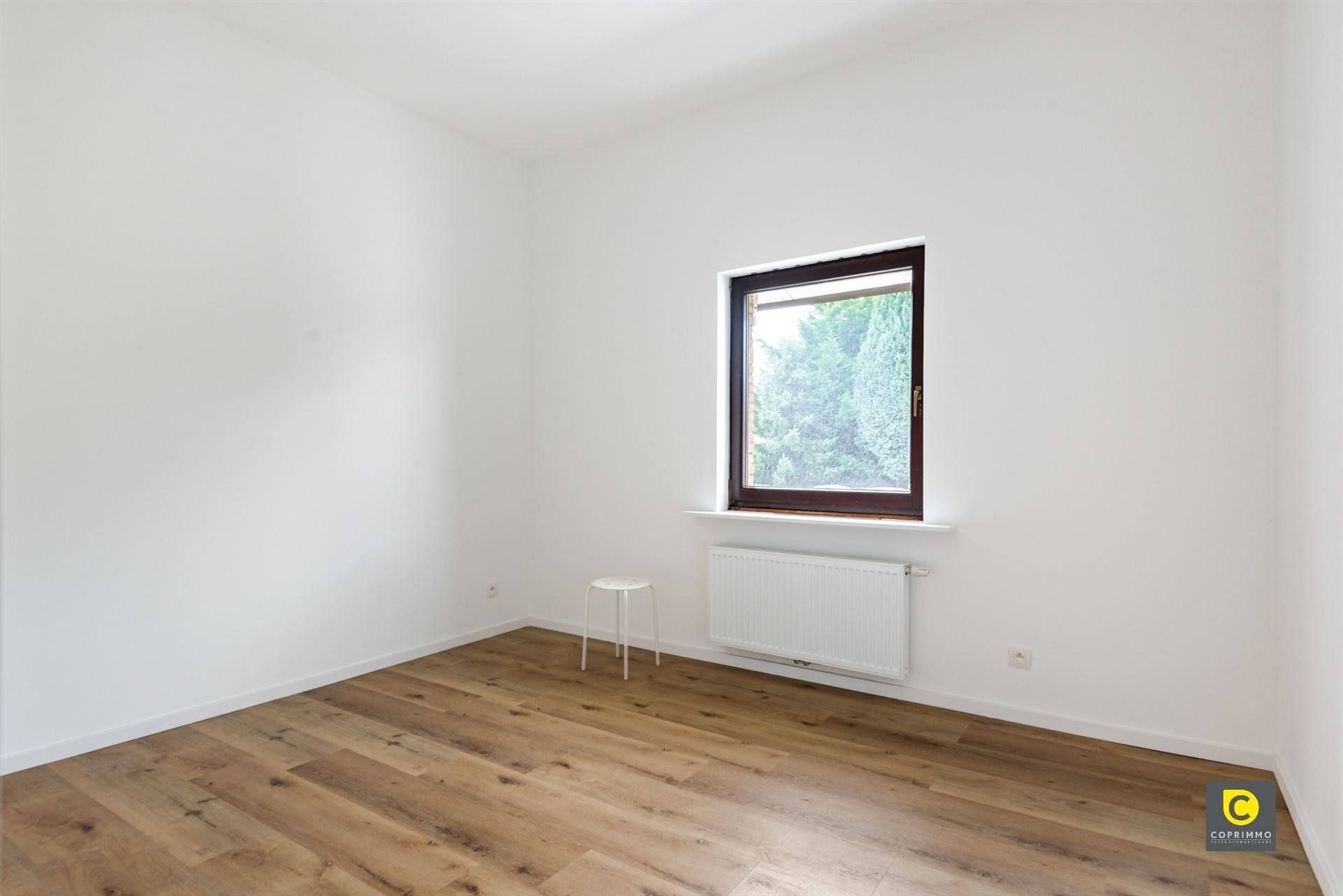 Gerenoveerde hoekwoning met tuin en garage vlakbij de Hobokense Polder! foto 10